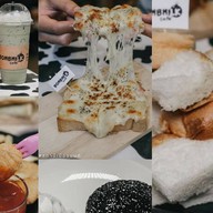 BOMBMILK CAFE บ้านบัวทอง