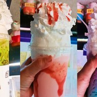 คอฟฟี่เบิร์ดชานมไข่มุกสะพานท่าใหม่อิ วงแหวนรอบสาม