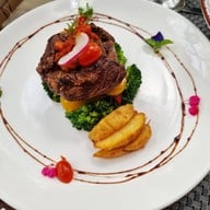 Hern Coffee and Bistro