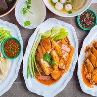 เจ้นุชข้าวหมูแดง พฤกษากาญจน์ริเวอร์ทาวน์ เจ้นุช