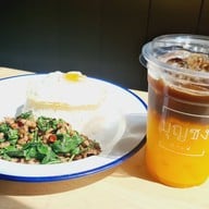 บุญชงคาเฟ่