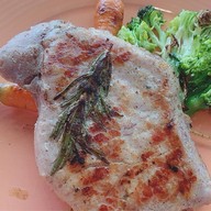 Naughty Spaghetti ม.มาทอง