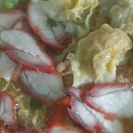 ขัาวขาหมู..ก๋วยเตี๋ยวหมู..นายลิ้ม สุขุมวิท38 เจ้าเก่า