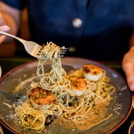 เมนูของร้าน Four Dining Grill&Bar .