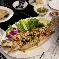 ธารทะเลซีฟู้ด