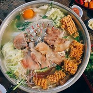 พาขวัญจิ้มจุ่ม หมูกระทะ