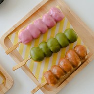 Hoppy Cafe Cake coffee & tea สาขาแม่สาย