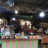 ตลาดสดนาม่วง