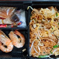 เมนูของร้าน ผัดไทยกุ้งสด ไทยอาคาร