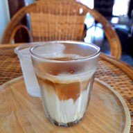 เมนูของร้าน 334 Caffeine เพชรบุรี