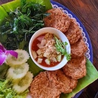 ร้านปลาเขื่อนทองผาภูมิ