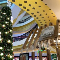 บรรยากาศ The Volcano Grab&Go ชั้น 2 ข้างๆร้าน Potato Corner ศูนย์การค้า Central Festival เชียงใหม่