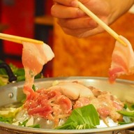 ปิ่นโตหมูกระทะ