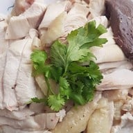 ข้าวมันไก่โกอ้วน ลูกหลวงซอย 8