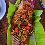 ร้านปลาเขื่อนทองผาภูมิ