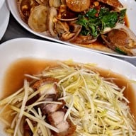 เลิศทิพย์ (ปูไข่ดอง-ข้าวต้มปลา) เชลล์ชวนชิม นนทบุรี