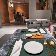 บรรยากาศ PT steakhouse x The Metz