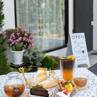 เมนูของร้าน กาแฟบ้านดอกไม้