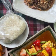 ก๋วยเตี๋ยวต้มยำ (หน้าโรงเรียนพาณิชยการทุ่งสง)