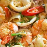 เมนู ทิพย์อาหารตามสั่ง  ส้มตำ ยำแชบ