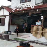 BOOMBAYAH by Haadrin Resort