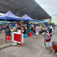 หน้าร้าน ส้มตำเจ๊นก