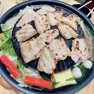 จันทร์ธารา Restaurant