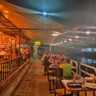 หน้าร้าน โกปิชา แสนแสบ