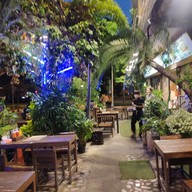 ร้านสเต็กตัวน้ำ (ป้าแก้ว คลองหลอด) -