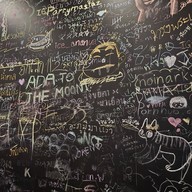บรรยากาศ ล้านกะเพรา BY JJ  Mingle market TU