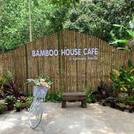 Bamboo House Cafe' ห้วยน้ำใส สวนผึ้ง