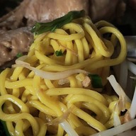 เมนูของร้าน ก๋วยเตี๋ยวไก่ตุ๋นสมุนไพรยาจีนมะระคลองท่อม เจ้าเก่า