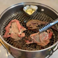 กะเพรา Mu-Gata