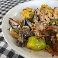 ร้านศรีมอยยย ลักสอยบะก๋วยเตดด