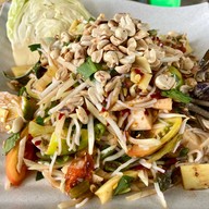 ร้านศรีมอยยย ลักสอยบะก๋วยเตดด