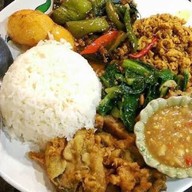 ณัฐการอาหารปักษ์ใต้ สันป่าข่อย