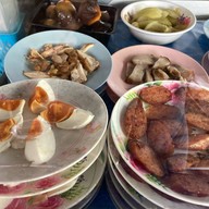 ข้าวต้มพี่เดือน ถ.ทุ่งโฮเต็ล