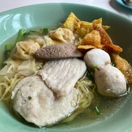 เอี่ยมก๊ก