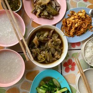 ข้าวต้มพี่เดือน ถ.ทุ่งโฮเต็ล