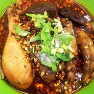 ก๋วยเตี๋ยวไก่อินเตอร์ & ข้าวมันไก่อินเตอร์ ตลาดเปิดท้ายบิ๊กซีบางพลี