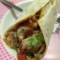 เมนูของร้าน GNN โดเนอร์เคบับ & มอร์ ตลาดต้นไม้ชายคา