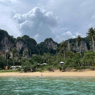 บรรยากาศ หาดต้นไทร