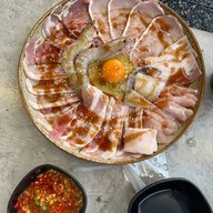 CRISPY ROLL -