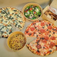 เมนูของร้าน Pizza Rosa  สาทร