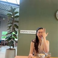 8Sixteen Cafe ถนนศรีเกษม20