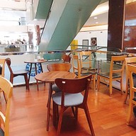 บรรยากาศ Danube Best Coffee เพลินจิต