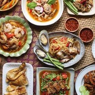 แดนปลาแดก