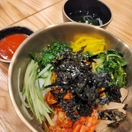 เมนูของร้าน K-StrEAT Express Empire เอ็มไพร์ทาวเวอร์