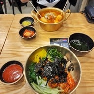 เมนูของร้าน K-StrEAT Express Empire เอ็มไพร์ทาวเวอร์