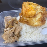 เมนูของร้าน ราดหน้ายอดผัก กกท. กกท.